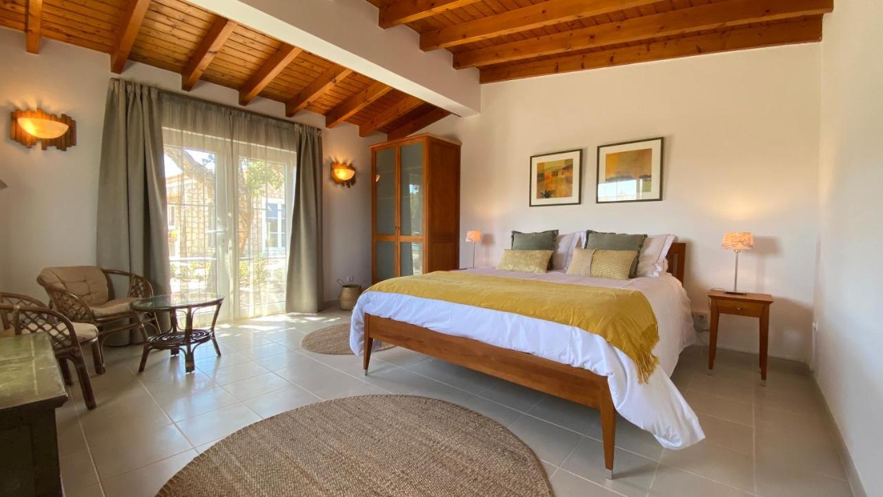 Bed and Breakfast Sussurros Do Monte Aljezur Exterior foto